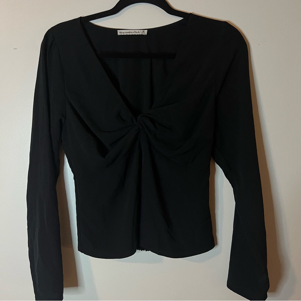 Abercrombie and fitch twist longseelve top